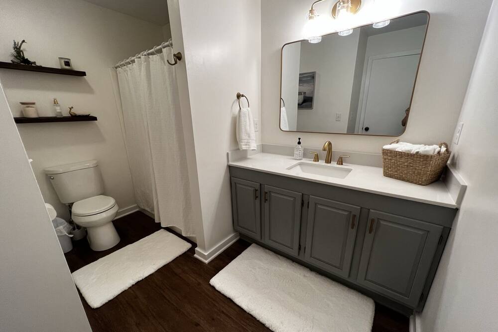 Photo of Bathroom in Semora
