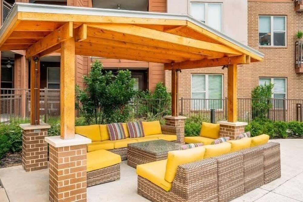 Photo of Patio Balcony in West Congress