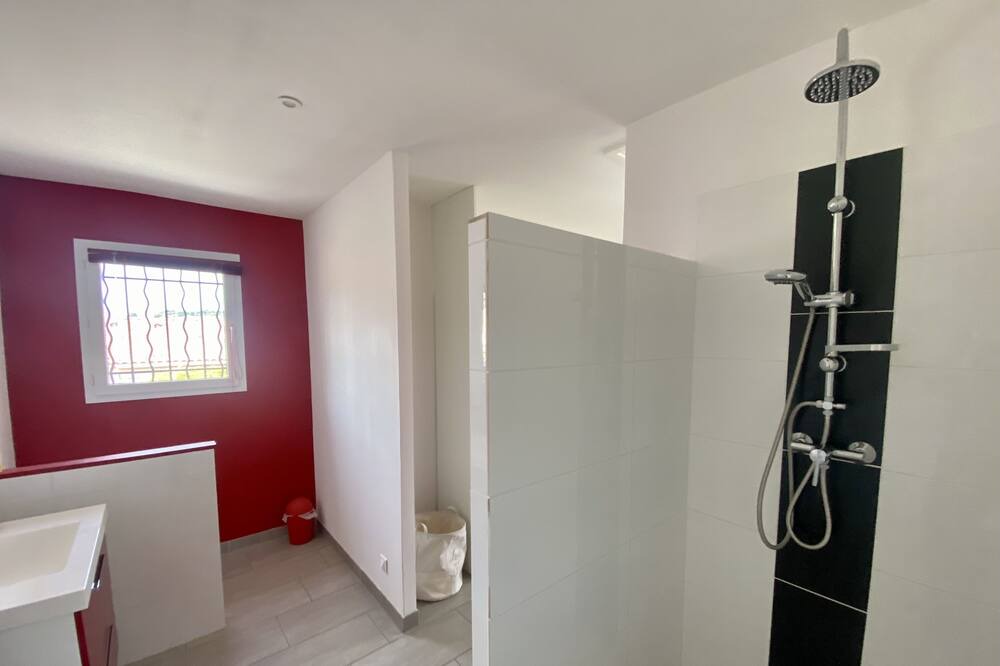 Photo of Bathroom in Visan
