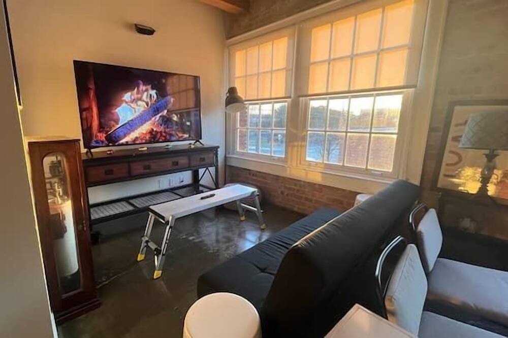 Photo of Livingroom in Deep Ellum