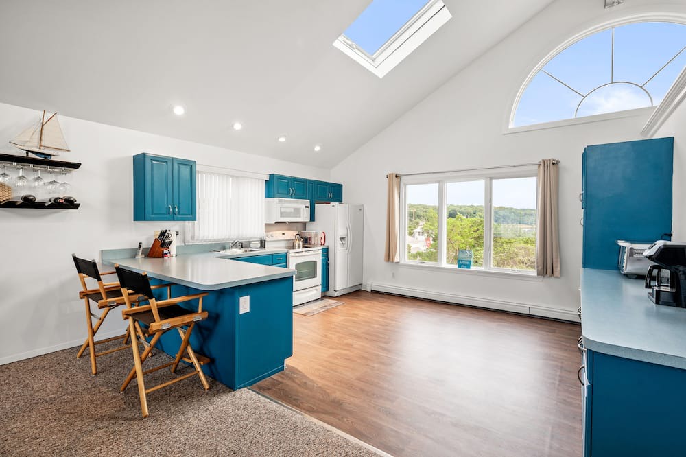 Photo of Kitchen in Mount Sinai