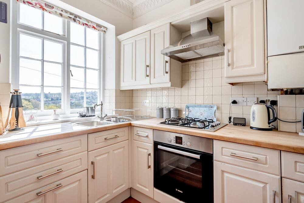 Photo of Kitchen in Portishead