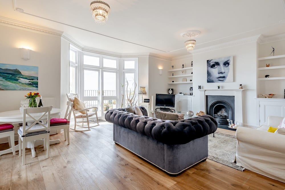 Photo of Livingroom in Portishead