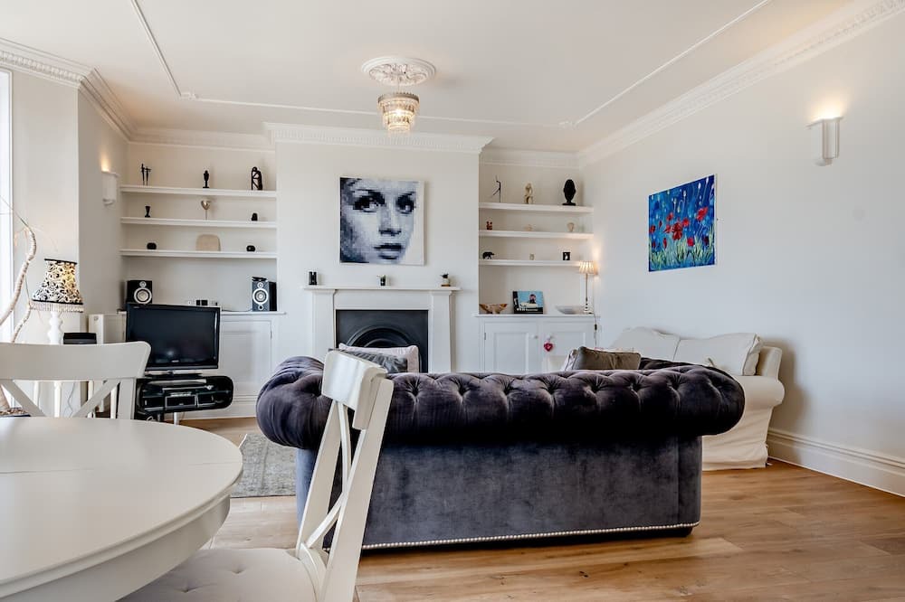 Photo of Livingroom in Portishead