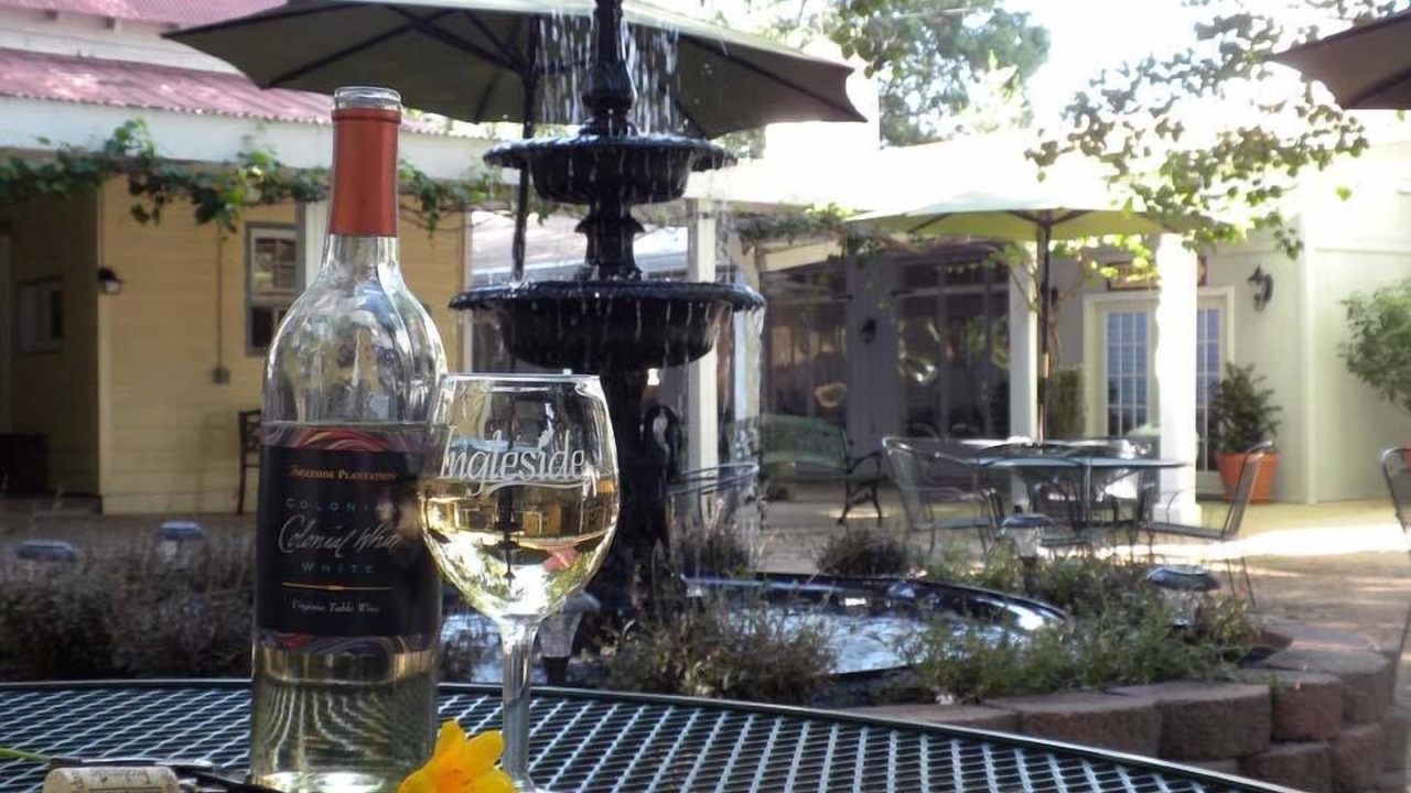 Photo of Others in Issue