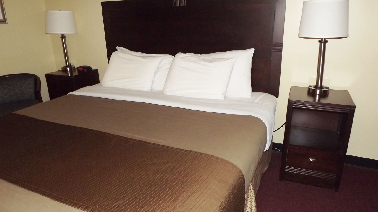 Photo of Others in Issue