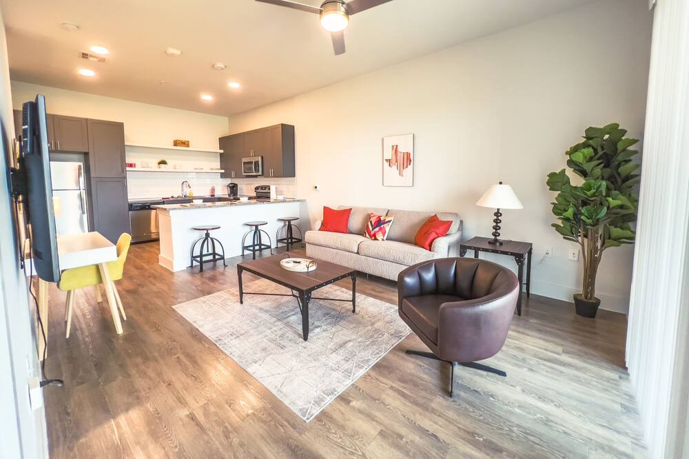 Photo of Livingroom in Pflugerville