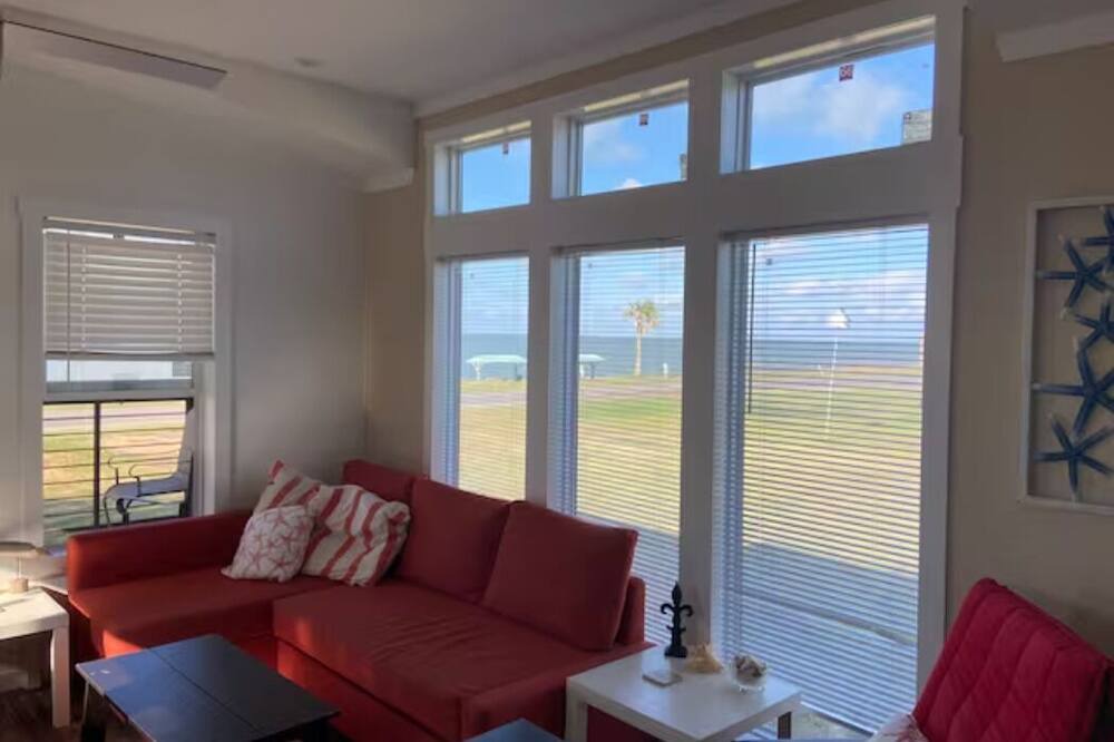 Photo of Livingroom in Long Mott
