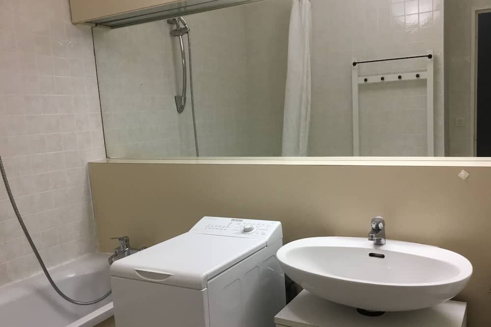 Photo of Bathroom in Gambetta