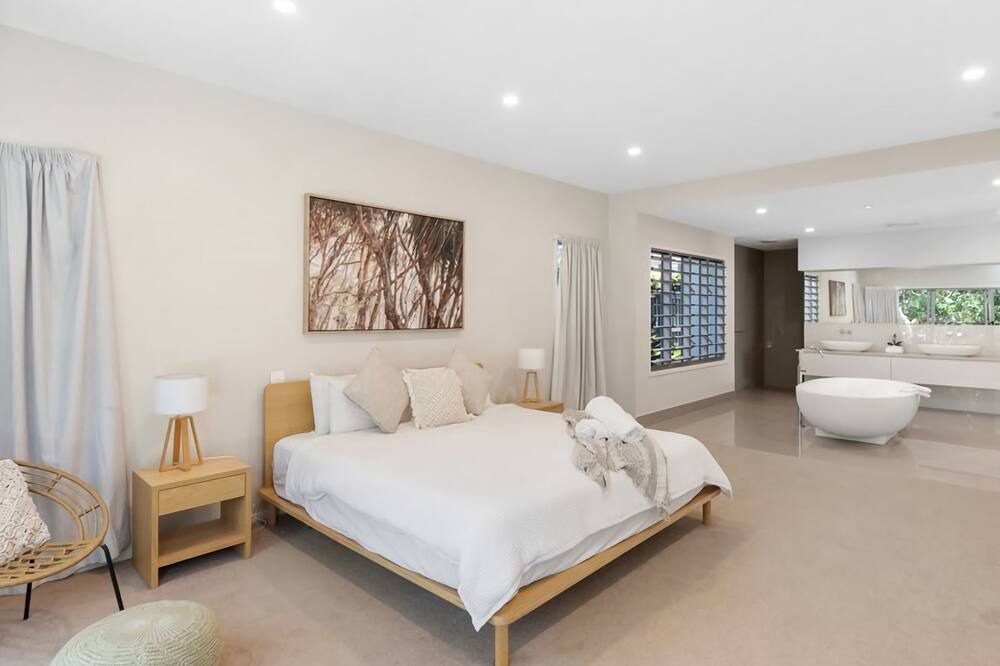 Photo of Bedroom in Mount Coolum