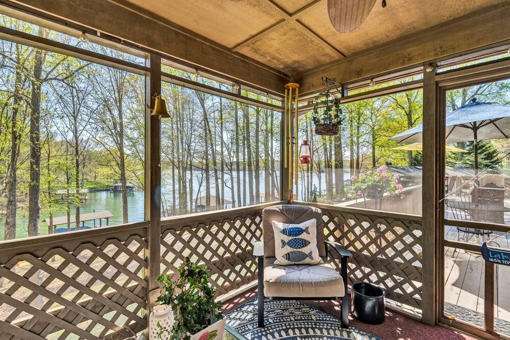 Photo of Outdoor in Moneta