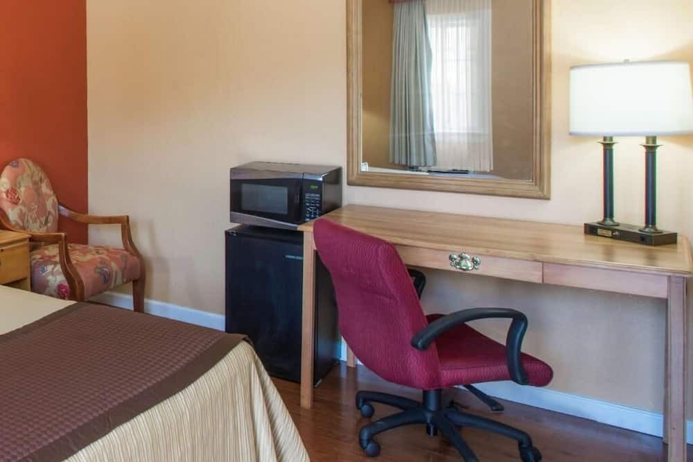 Photo of Bedroom in Knoxville
