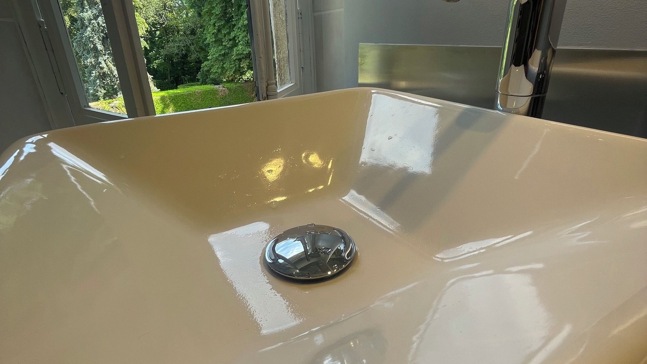 Photo of Others in Besset