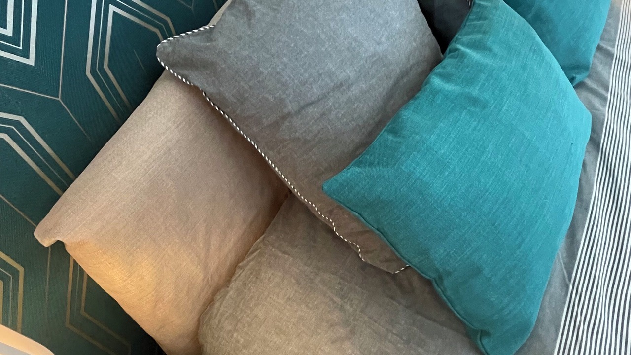 Photo of Others in Besset