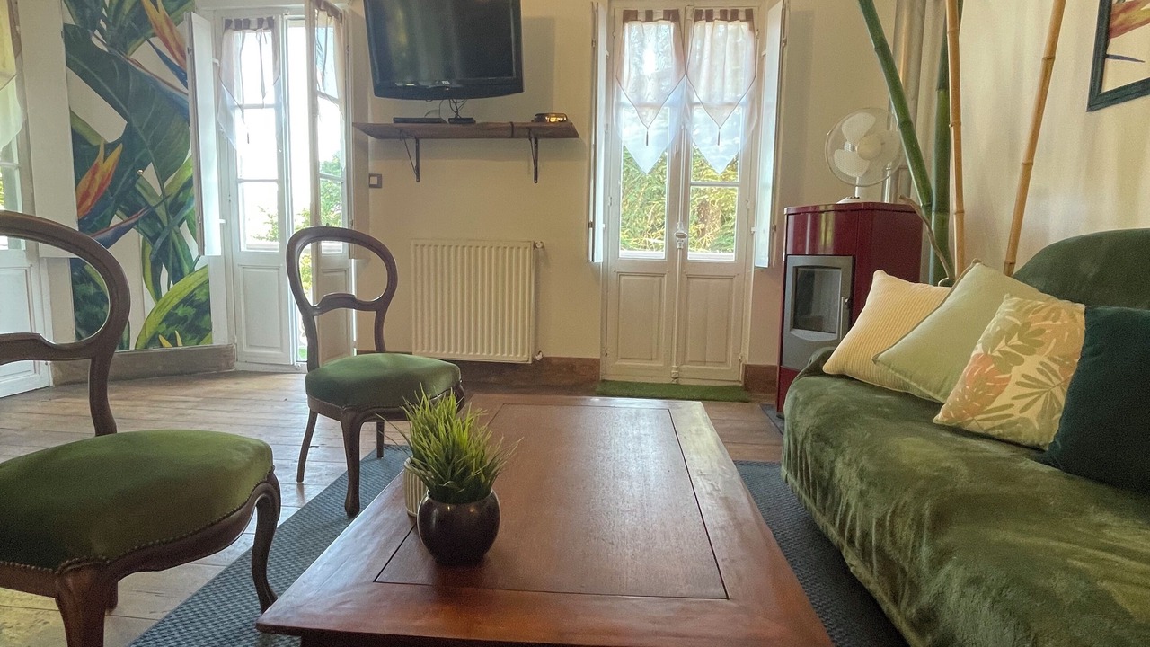 Photo of Livingroom in Besset