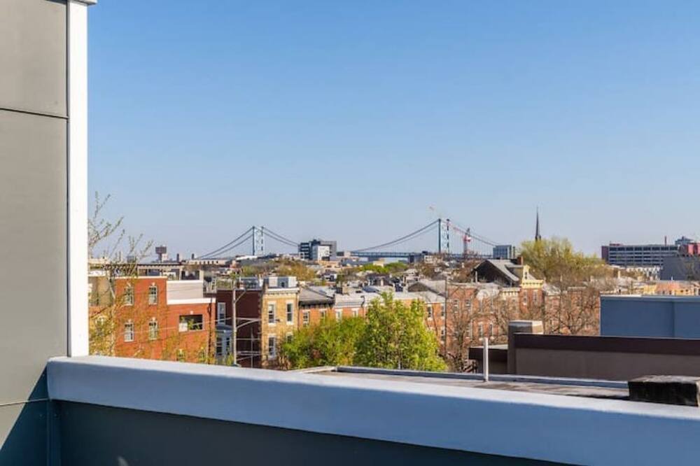 Photo of Outdoor in Poplar
