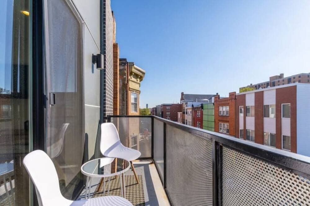 Photo of Outdoor in Poplar