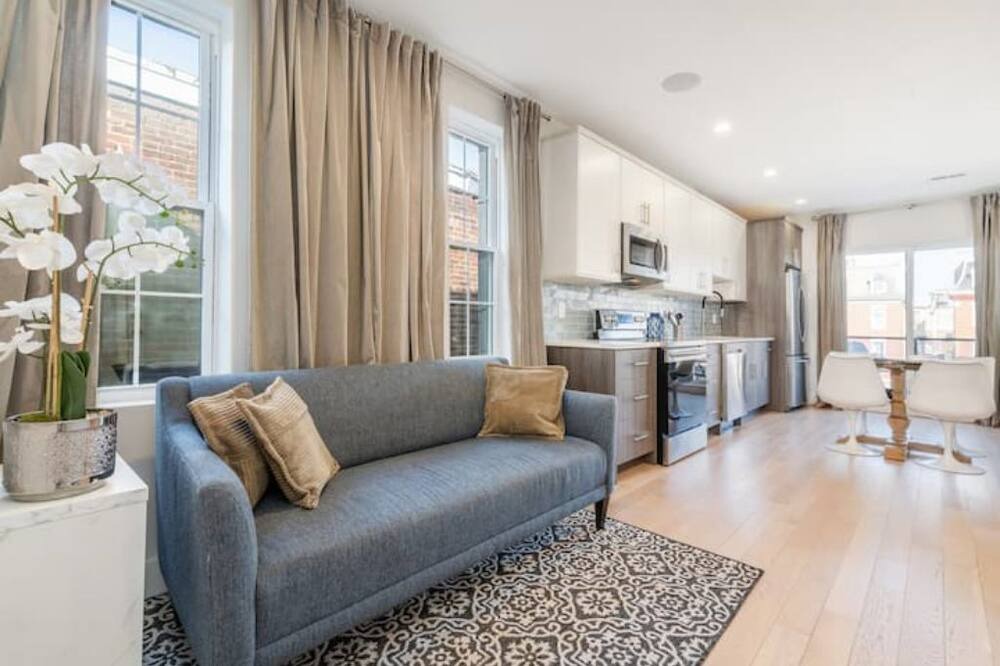 Photo of Livingroom in Poplar