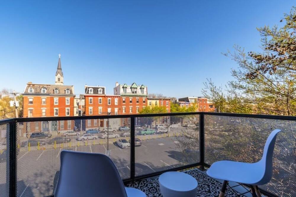 Photo of Outdoor in Poplar