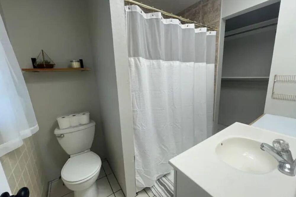 Photo of Bathroom in Muskogee