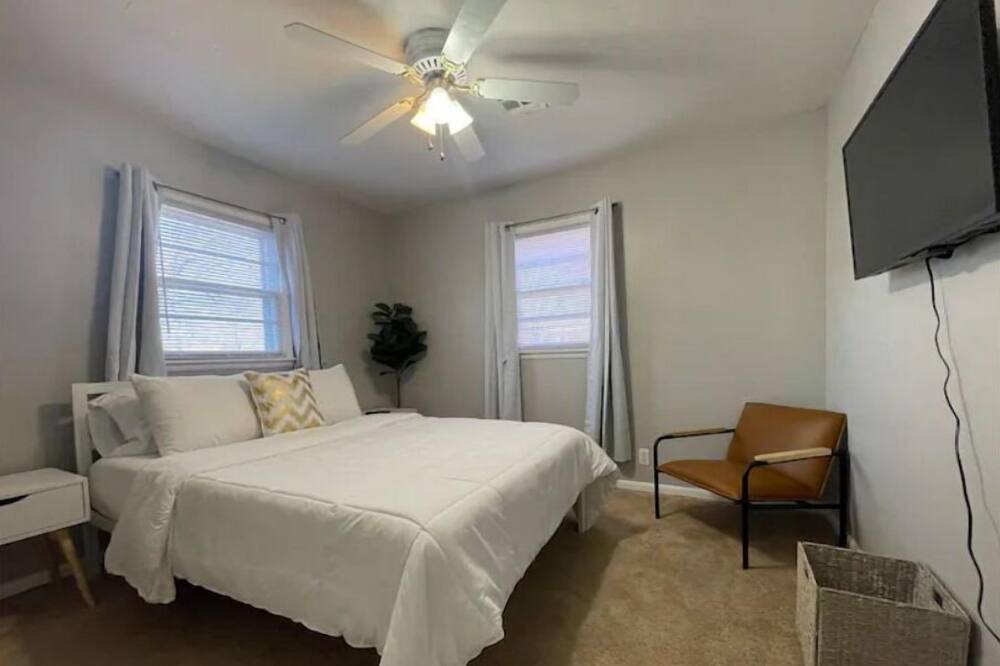 Photo of Bedroom in Muskogee