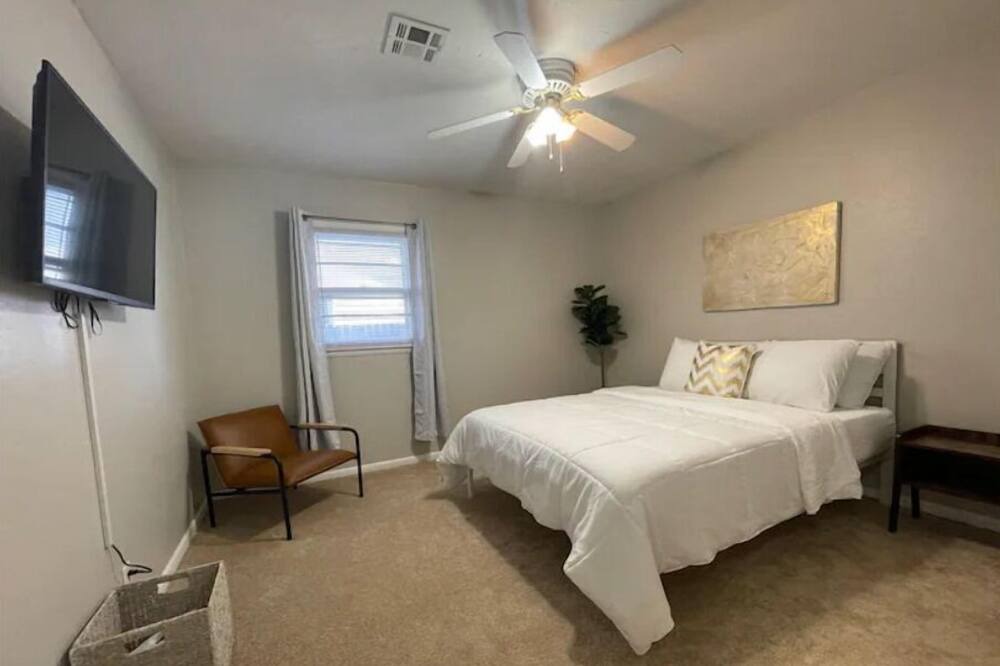 Photo of Bedroom in Muskogee
