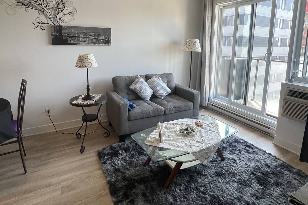 Photo of Livingroom in Griffintown