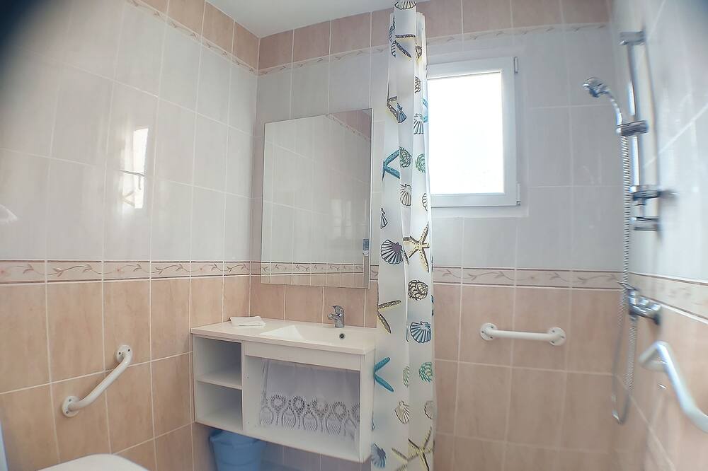 Photo of Bathroom in Comigne