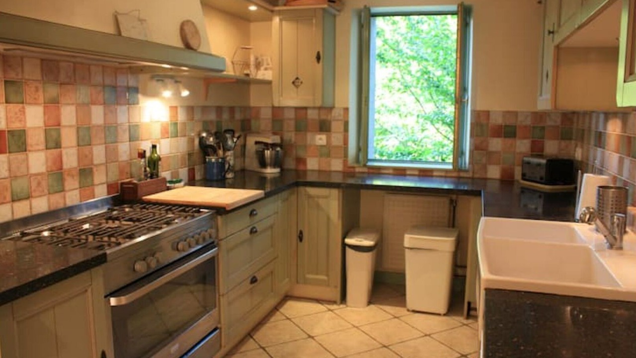 Photo of Kitchen in Lepin-le-Lac