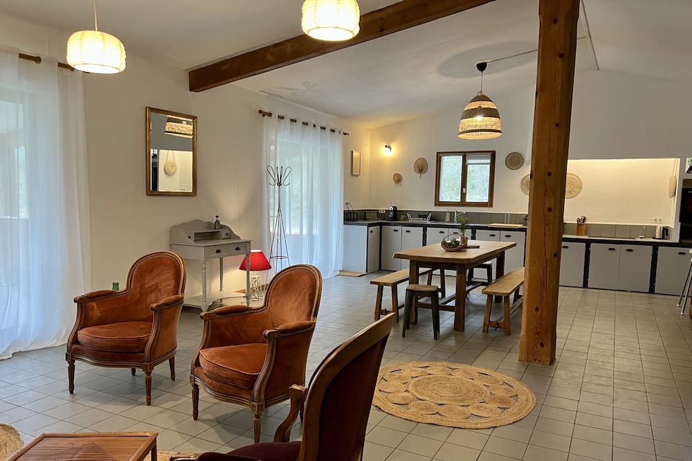 Photo of Others in Barbentane