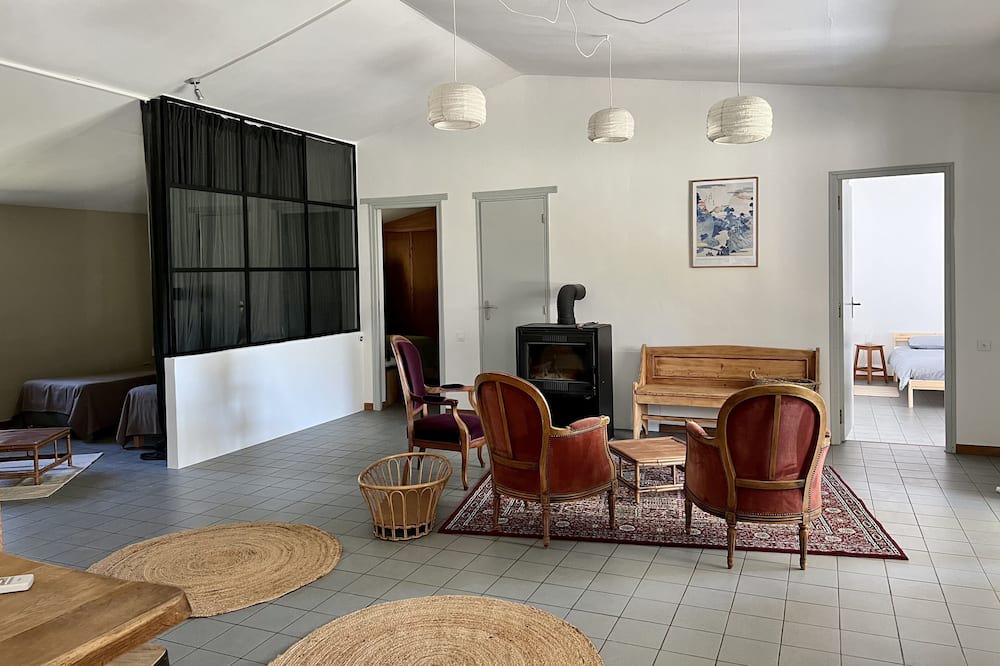 Photo of Others in Barbentane