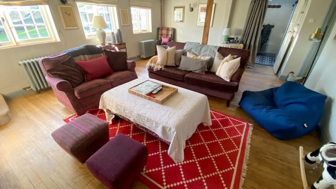 Photo of Livingroom in East Knoyle