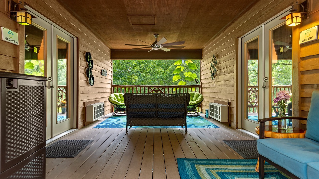 Photo of Patio Balcony in Eureka Springs Historic District