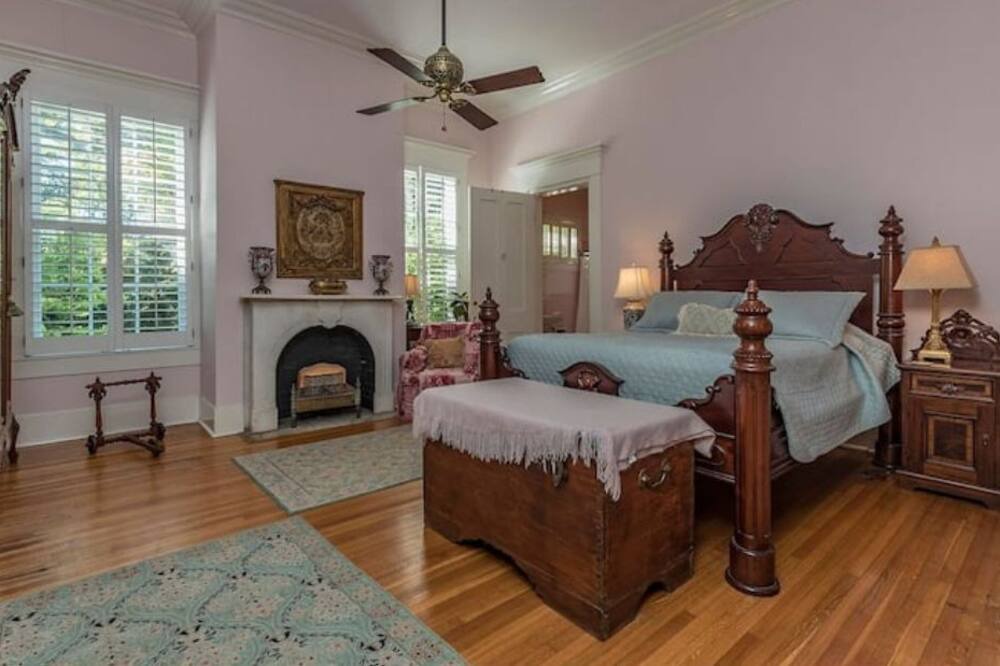 Photo of Bedroom in Franklin
