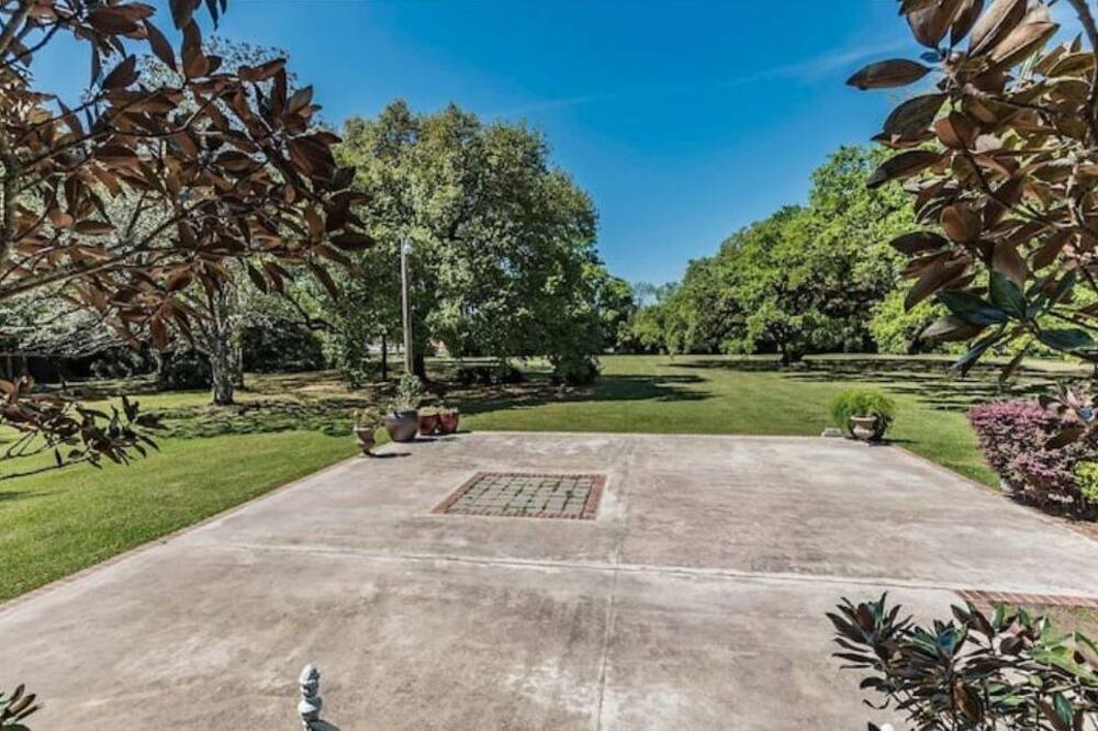 Photo of Outdoor in Franklin