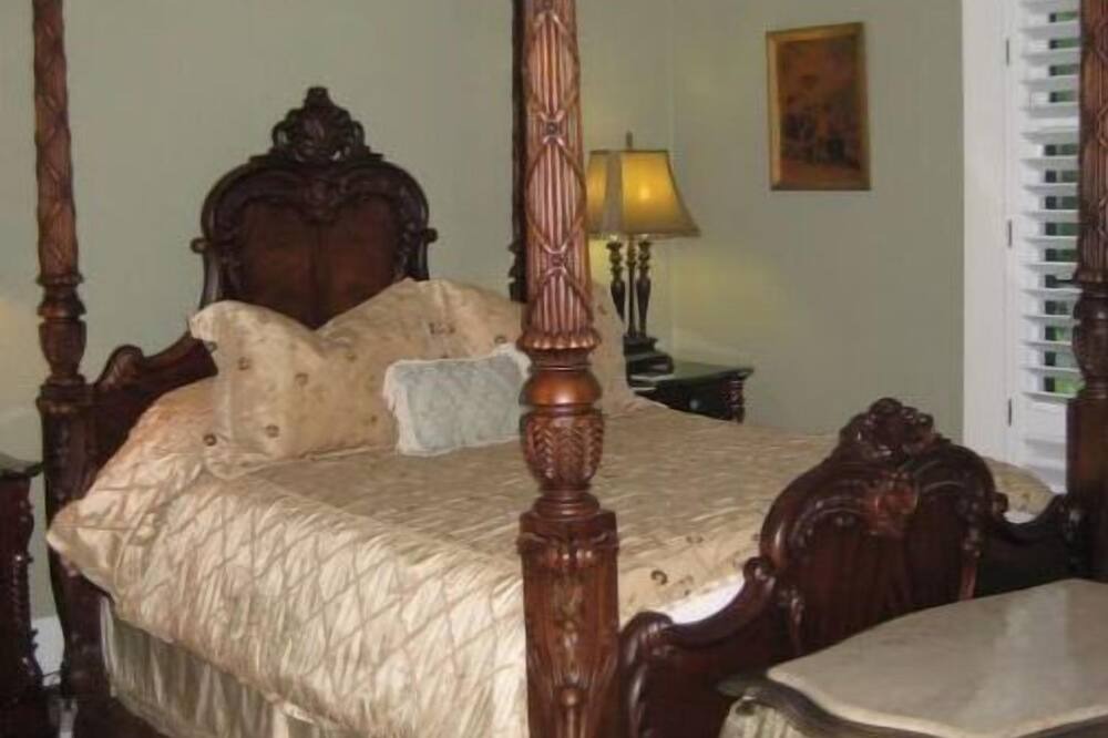 Photo of Bedroom in Franklin