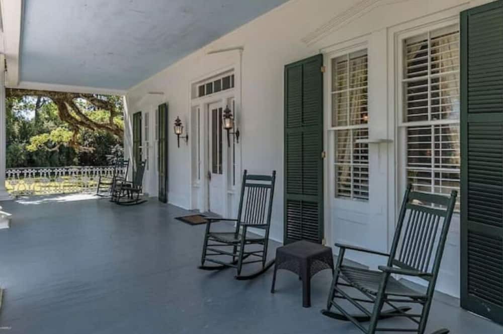 Photo of Patio Balcony in Franklin