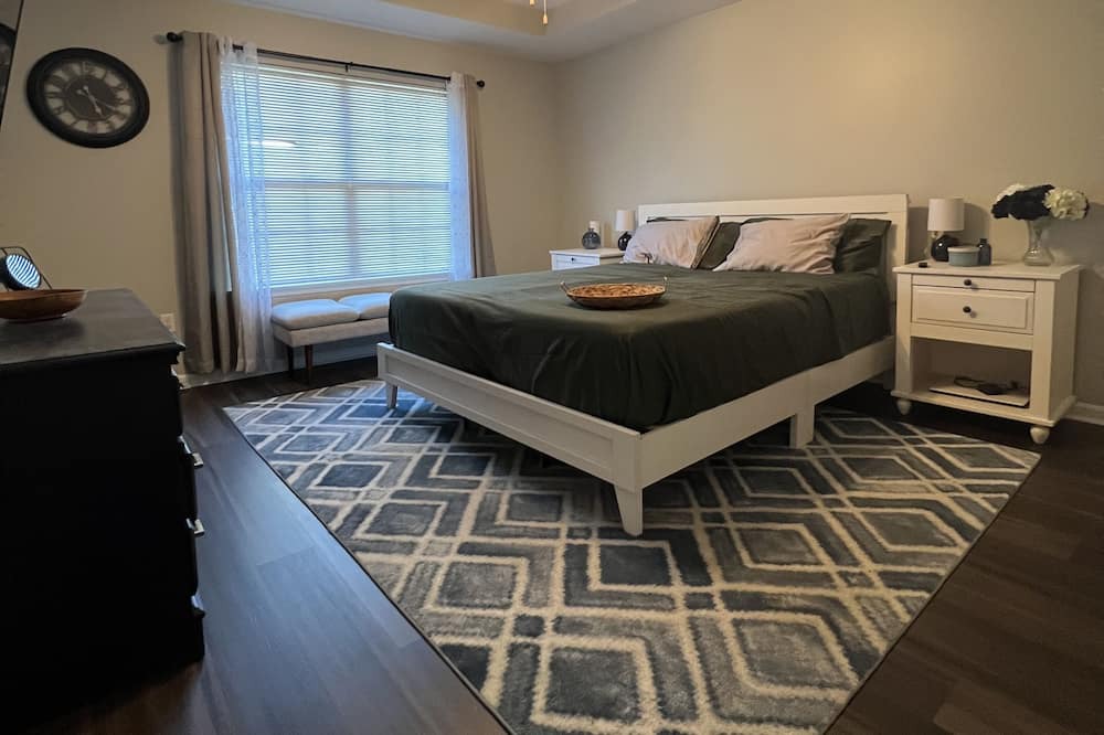 Photo of Others in New Albany