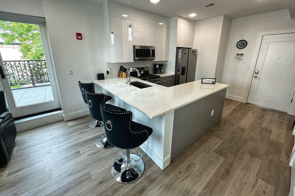 Photo of Kitchen in Guttenberg