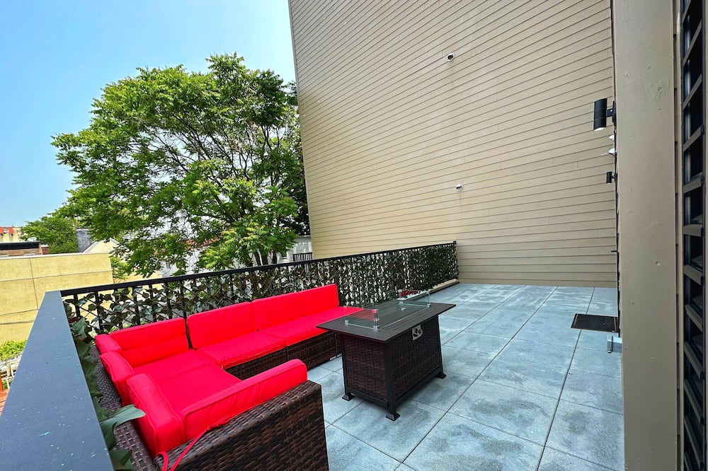 Photo of Outdoor in Guttenberg