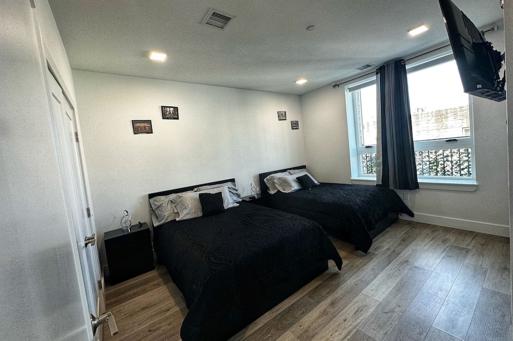 Photo of Bedroom in Guttenberg