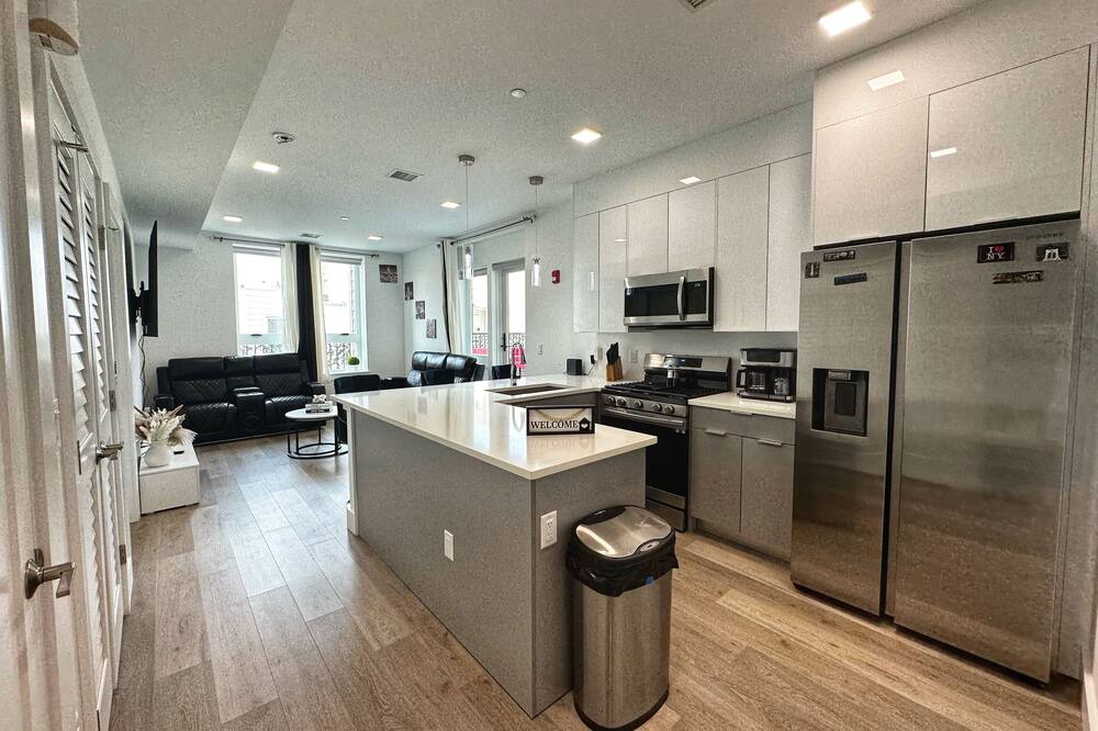 Photo of Kitchen in Guttenberg