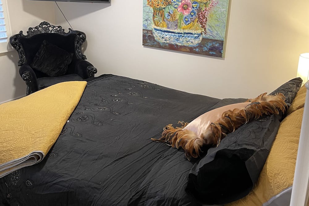 Photo of Bedroom in Mount Eliza