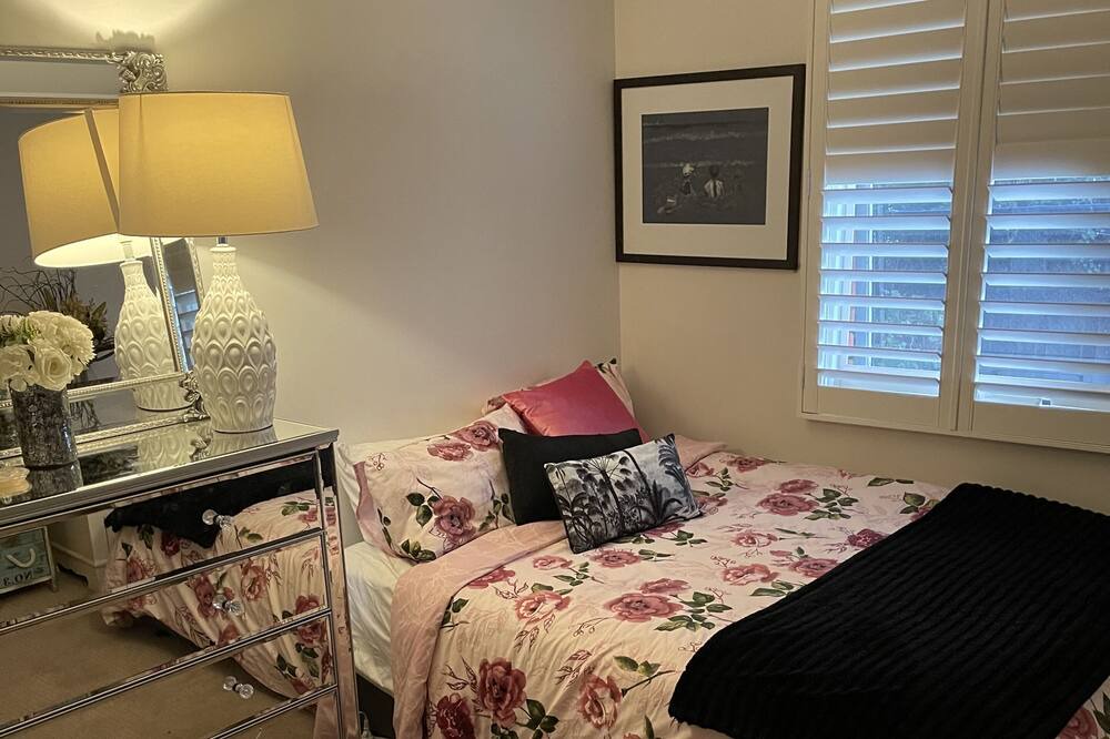 Photo of Bedroom in Mount Eliza