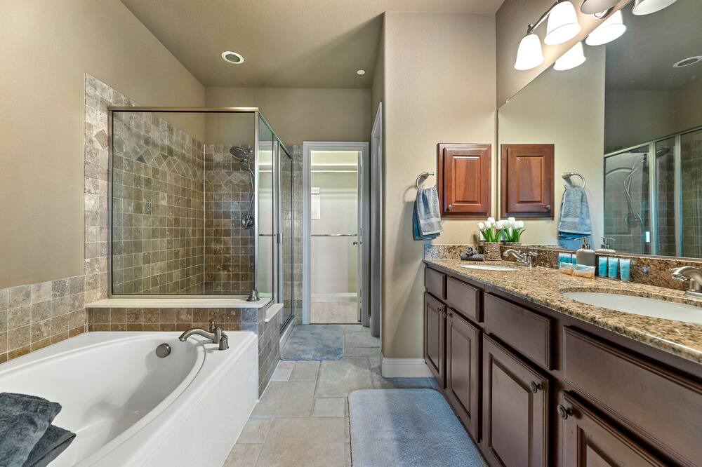 Photo of Bathroom in Legacy Park