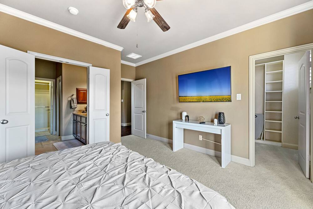 Photo of Bedroom in Legacy Park