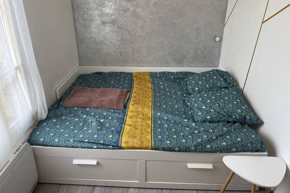 Photo of Bathroom in Villeneuve-Saint-Georges