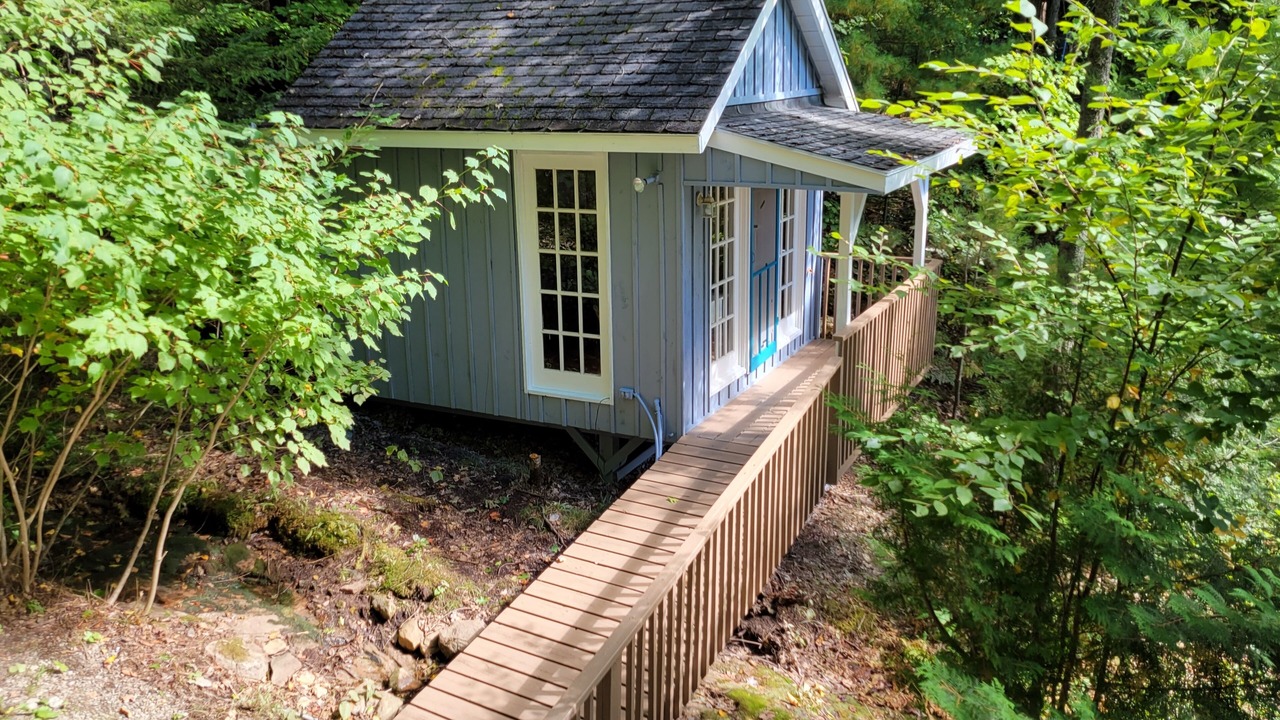 Photo of Buildings in Algonquin Highlands