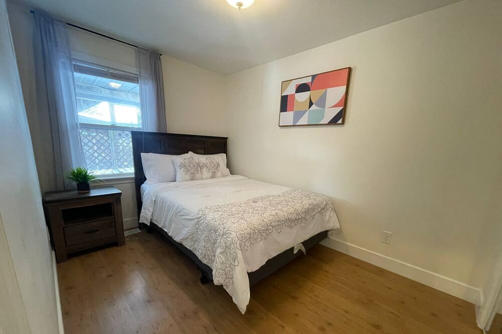 Photo of Bedroom in Byron