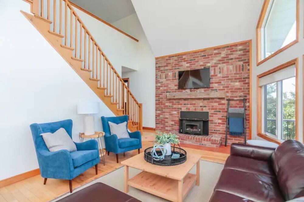 Photo of Livingroom in Meaford